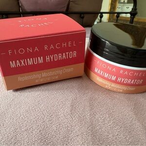 Moisturizing cream by Fiona Rachel maximum hydrator